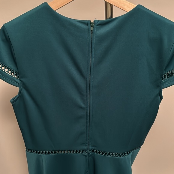 Green Cutout Dress - Picture 4 of 5